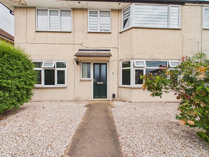 2 Bedroom Apartment For Sale In Lexington Road, Chaddesden, DE21