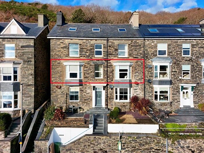 2 Bedroom Flat For Sale In Flat, Porkington Terrace, Barmouth, LL42