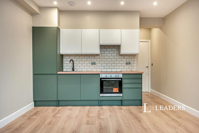 1 Bedroom Apartment To Rent In Lurke Street, Bedford, MK40