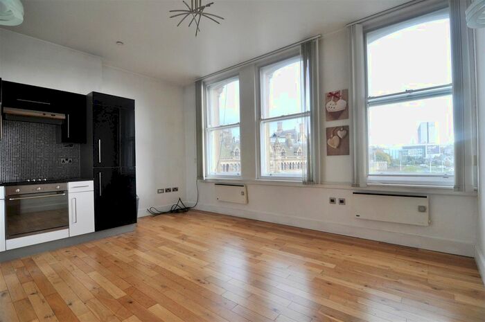 1 Bedroom Flat To Rent In Bridge Street, Bradford, BD1