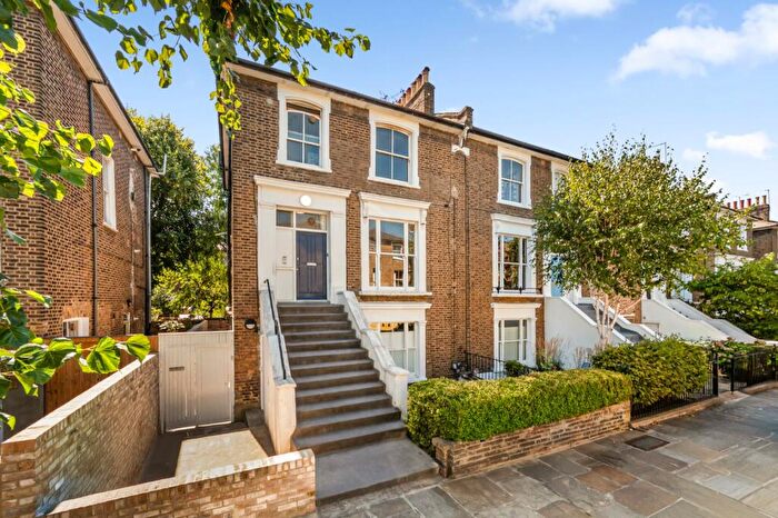 1 Bedroom Flat For Sale In Lawford Road, Kentish Town, NW5