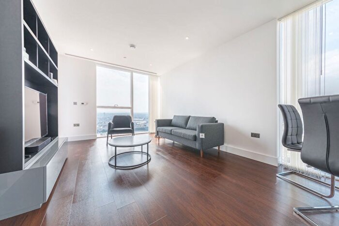 2 Bedroom Flat To Rent In Harbour Way, Canary Wharf, E14