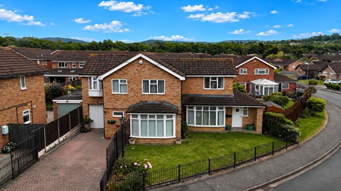 4 Bedroom Detached House For Sale In The Lawns, Abbeydale, Gloucester, GL4