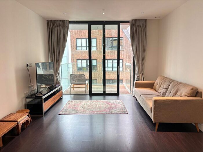 2 Bedroom Flat To Rent In Meranti House, Alie Street, E1