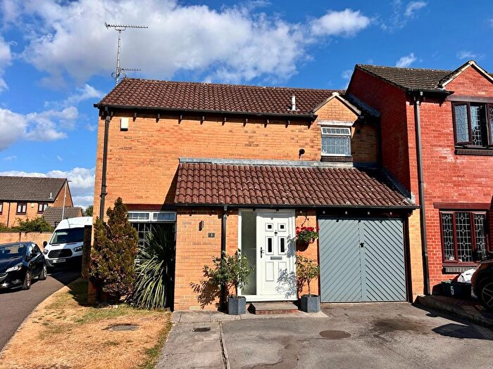 3 Bedroom End Of Terrace House For Sale In Ullswater Close, Bridgeyate, Bristol, BS30