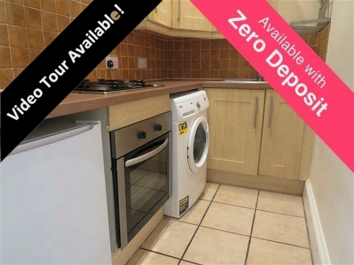 2 Bedroom Flat To Rent In Poole Road, Bournemouth, BH4