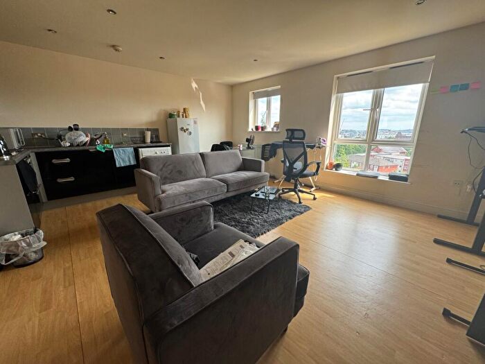 2 Bedroom Flat To Rent In Cranmer Street, Nottingham, Nottinghamshire, NG3