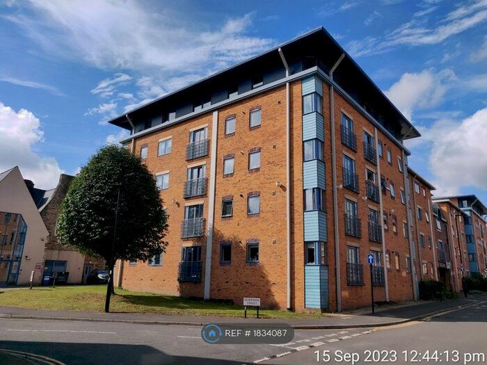 2 Bedroom Flat To Rent In Leadmill Court, Sheffield, S1