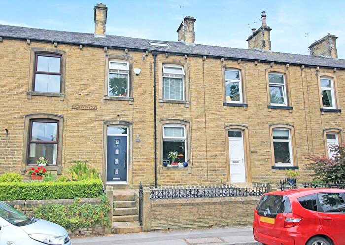 5 Bedroom Terraced House For Sale In Croft Terrace, Carleton, BD23