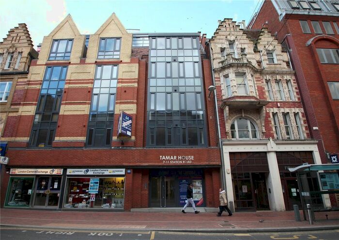 2 Bedroom Flat To Rent In Tamar House, - Station Road, Reading, Berkshire, RG1