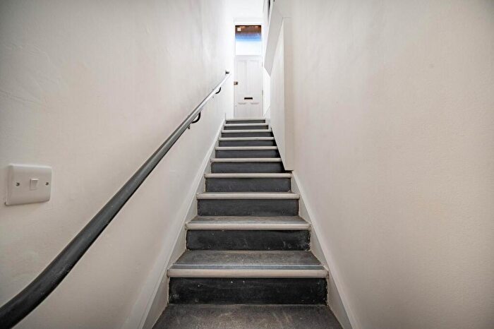 2 Bedroom Apartment To Rent In High Street, Dunmow, CM6