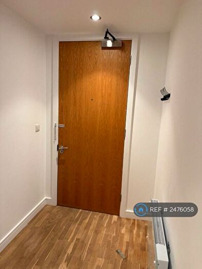 2 Bedroom Flat To Rent In Central Place, Wilmslow, SK9