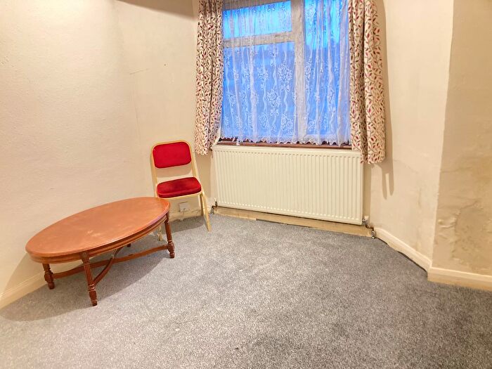 1 Bedroom Flat To Rent In Very Near Westbury Avenu Area, Southall, UB1