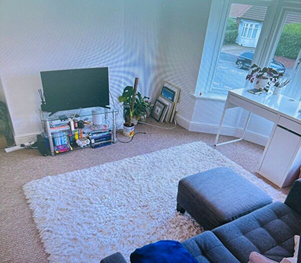 2 Bedroom Flat To Rent In Southend Road, Gateshead, NE9