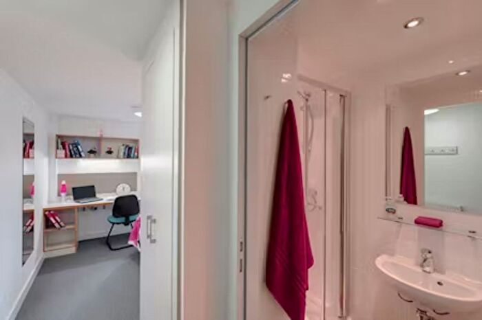 1 Bedroom Flat To Rent In Regent St, Plymouth, PL4