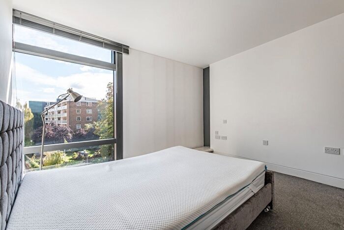 1 Bedroom Flat To Rent In Albert Embankment, London, SE1