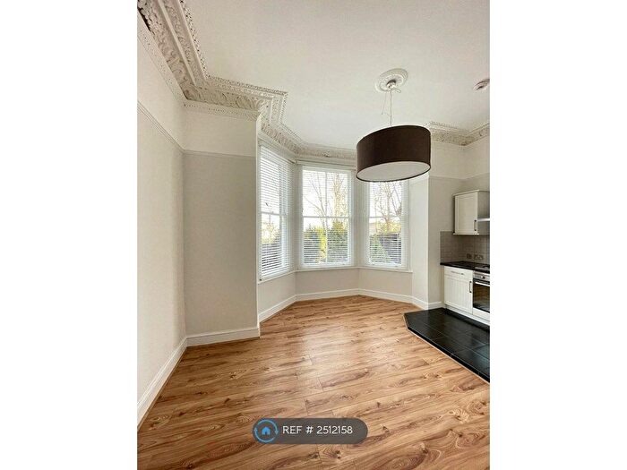 1 Bedroom Flat To Rent In Central Hill, London, SE19