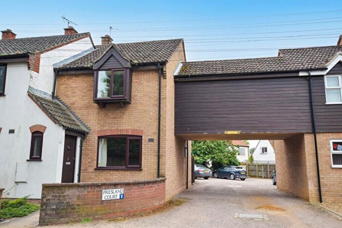 3 Bedroom End Of Terrace House To Rent In Presland Court, Lakenheath, IP27