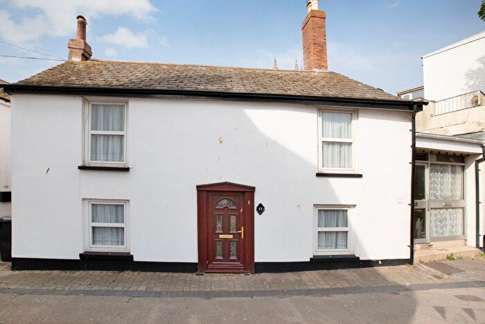 2 Bedroom Cottage For Sale In French Street, Teignmouth, TQ14