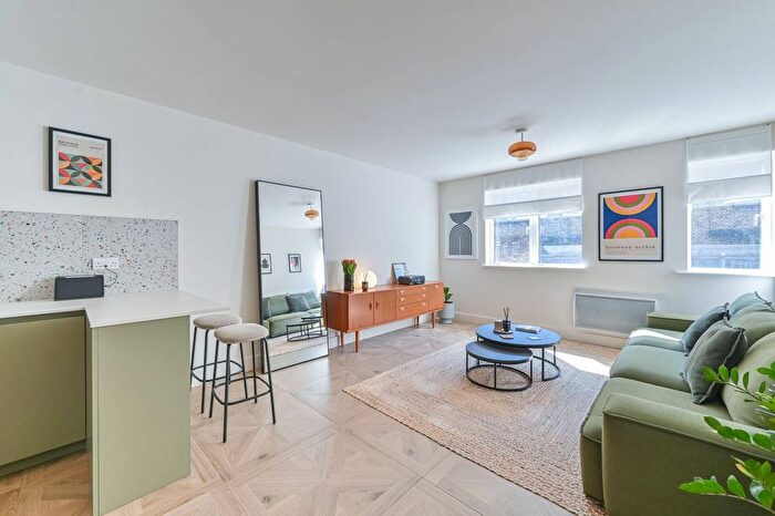 1 Bedroom Flat For Sale In Collington Street, Greenwich, London, SE10