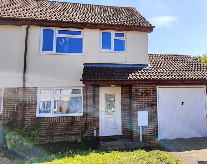 3 Bedroom End Of Terrace House To Rent In Buckwell Close, Wellingborough, NN8