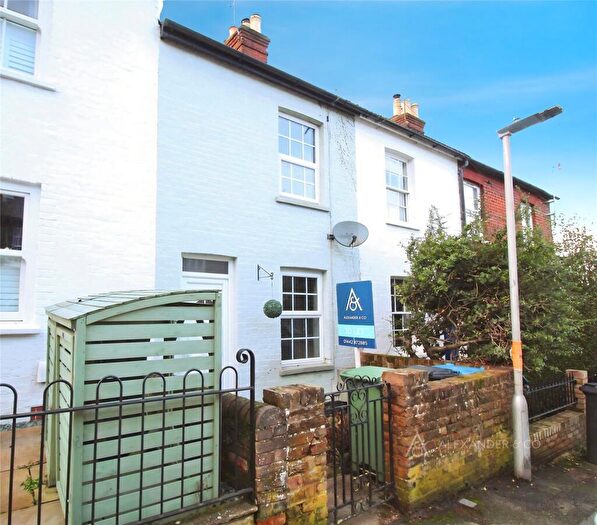 House To Rent In Victoria Road, Berkhamsted, HP4