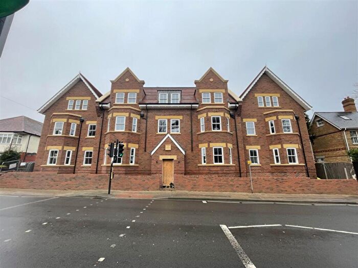1 Bedroom Flat To Rent In Commercial Road, Poole, BH14