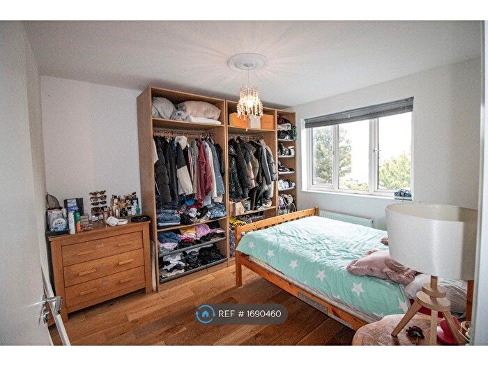 1 Bedroom Flat To Rent In Tuam Road, London, SE18