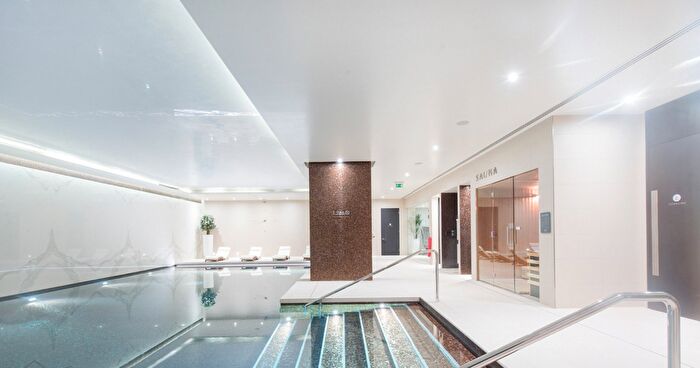 Studio To Rent In Apartment Meranti House, London, E1