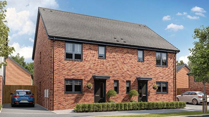 3 Bedroom Semi-Detached House For Sale In Saltshouse Road Hull, HU8