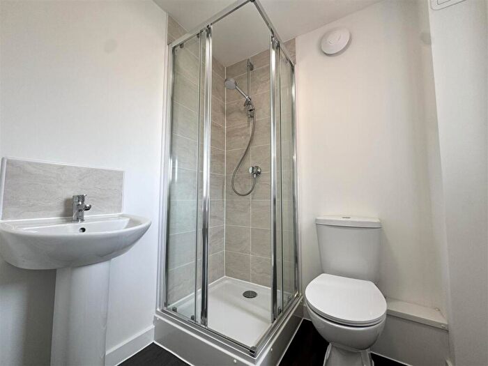 3 Bedroom Detached House To Rent In Hickory Mews, Morley, Leeds, LS27