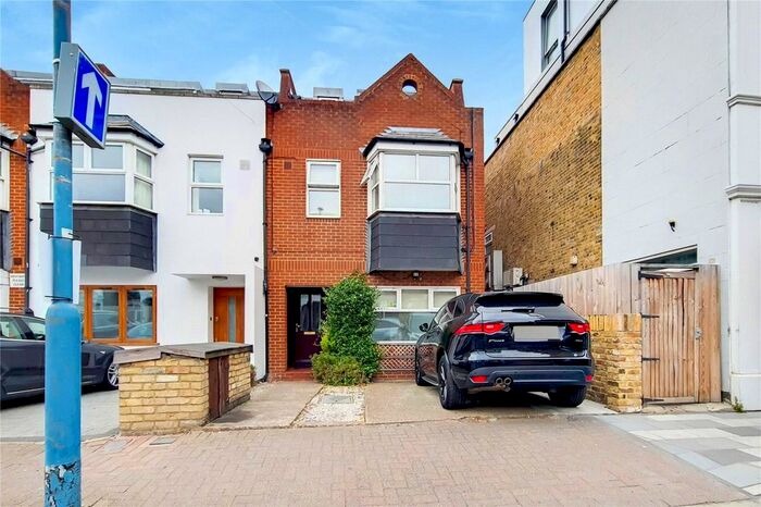 2 Bedroom End Of Terrace House To Rent In Norroy Road, London, SW15