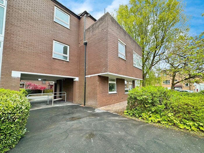 2 Bedroom Flat For Sale In Boulton Grange, Randlay, Telford, TF3