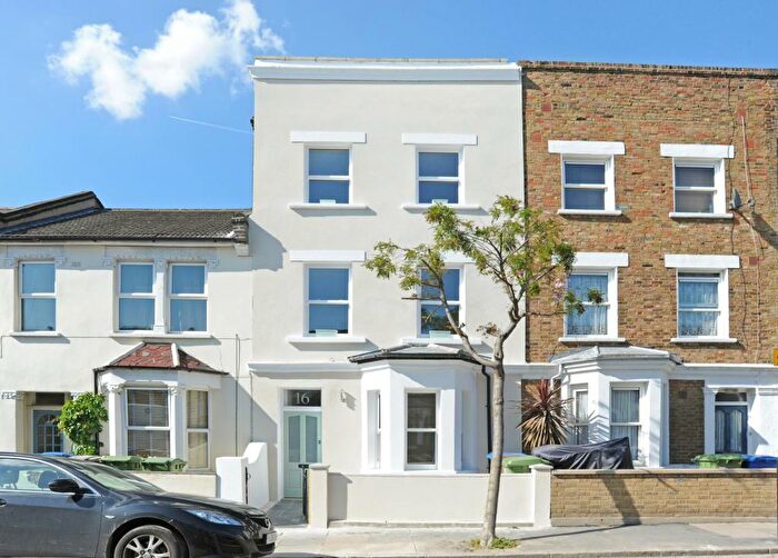 4 Bedroom Terraced House To Rent In Whateley Road, East Dulwich, London, SE22