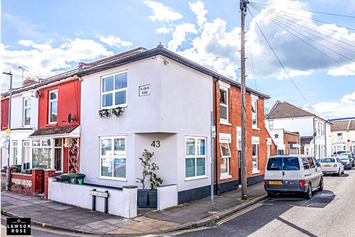 3 Bedroom End Of Terrace House For Sale In Ruskin Road, Southsea, PO4