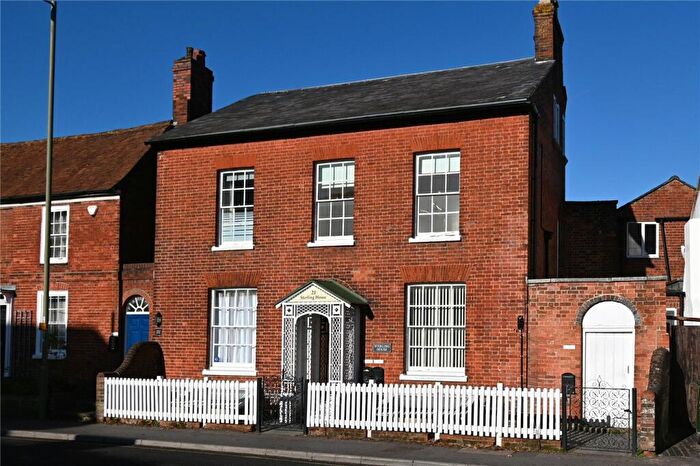 2 Bedroom Apartment To Rent In Winchester Road, Basingstoke, Hampshire, RG21