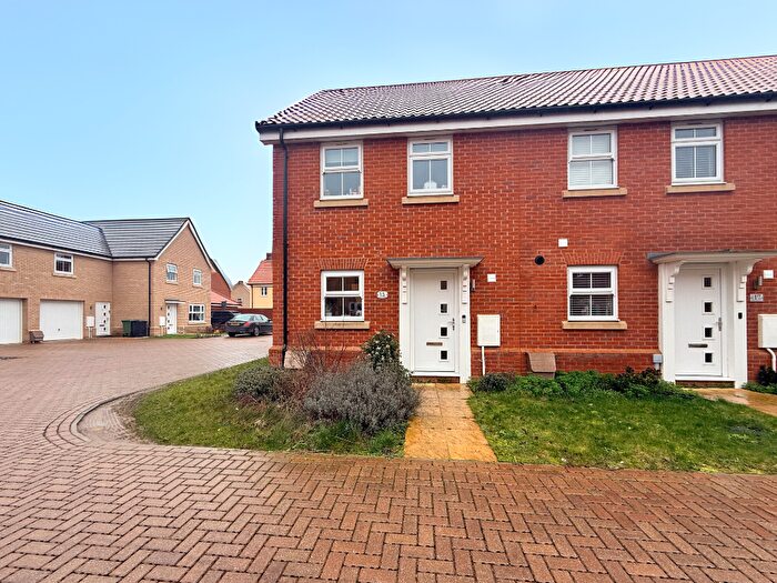 3 Bedroom End Of Terrace House For Sale In Hurricane Close, Attleborough, Norfolk, NR17