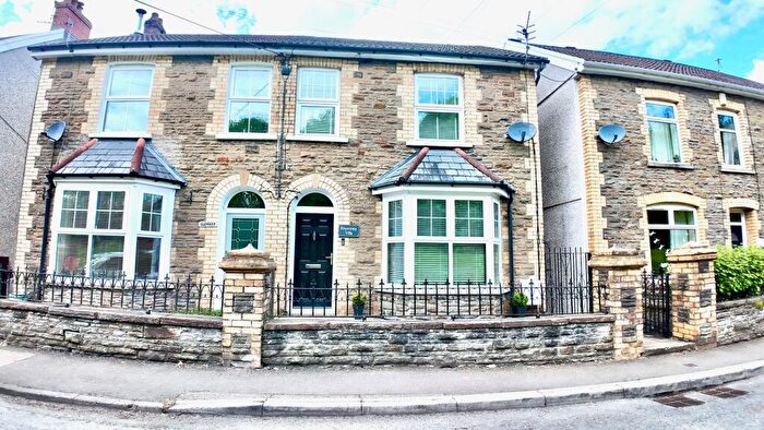 3 Bedroom Semi Detached House For Sale In Commercial Street, Pengam, NP12
