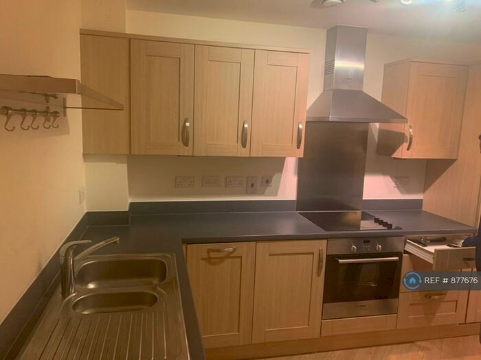 2 Bedroom Flat To Rent In Tyhurst, Middleton, Milton Keynes, MK10