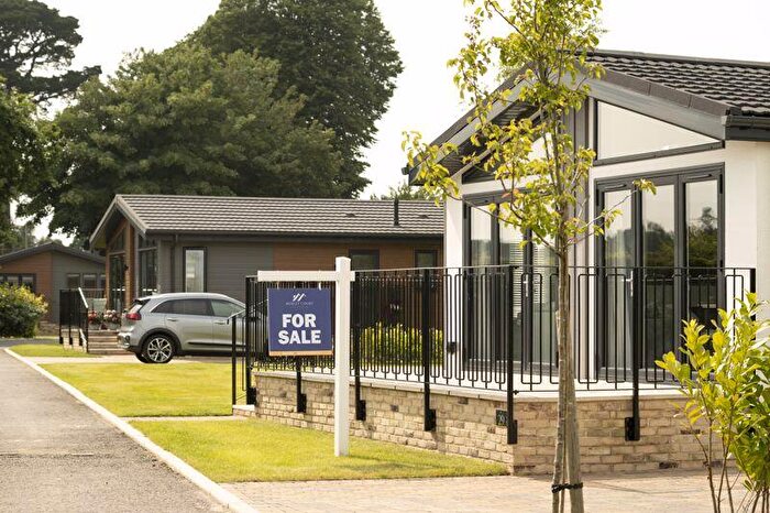 2 Bedroom Park Home For Sale In Private Gated Development Specifically For The Over 's., BH21