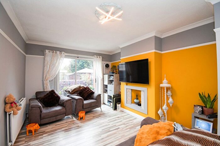 3 Bedroom Semi-detached House For Sale In Elsinore Avenue, Irlam, M44