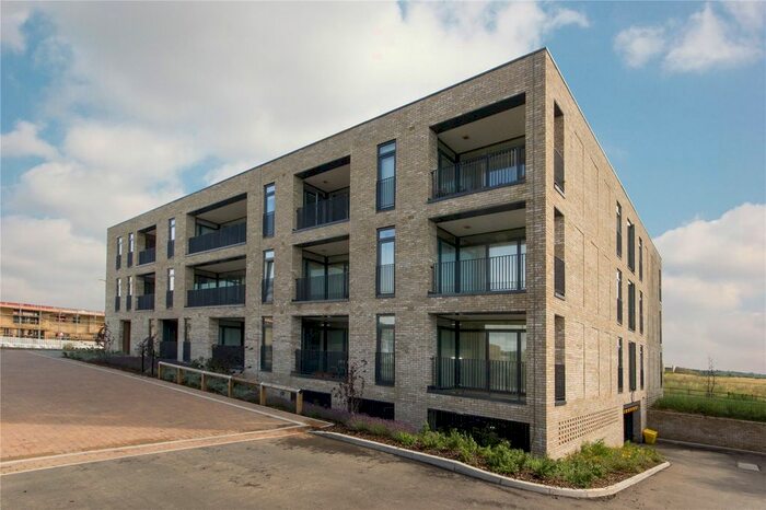 1 Bedroom Flat To Rent In Raeburn House, Lapwing Avenue, Trumpington, Cambridge, CB2