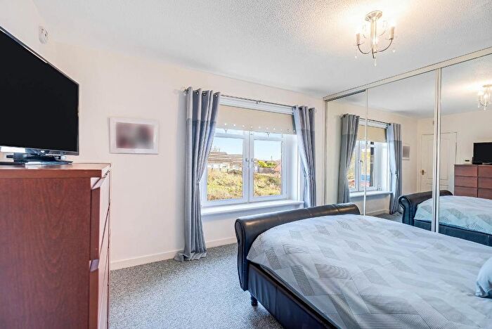 2 Bedroom Semi-Detached House For Sale In Coshneuk Road, Millerston, G33