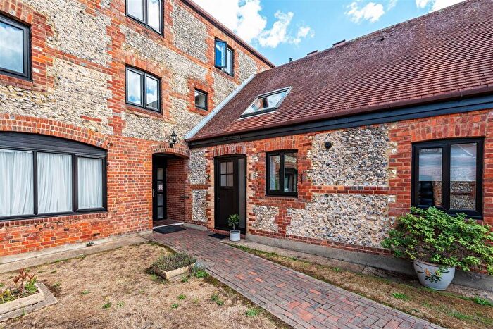 2 Bedroom Apartment For Sale In Glebe Road, Dorking, RH4