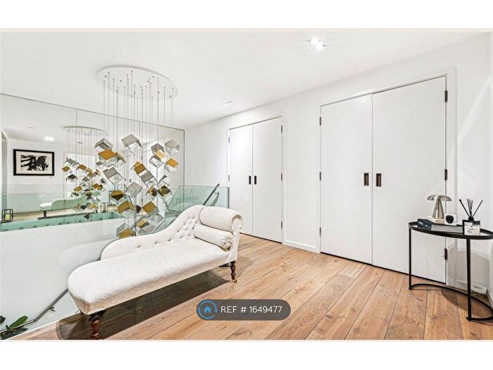 2 Bedroom Flat To Rent In Landau Apartments, London, SW6