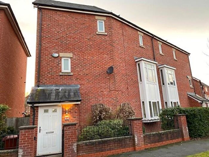 4 Bedroom House To Rent In Drayton Street, Hulme, Manchester, M15