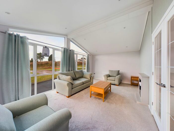 2 Bedroom Park Home For Sale In Hollins Park, Quatford, Bridgnorth, WV15