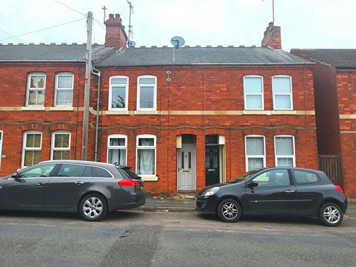 3 Bedroom Terraced House To Rent In Robinson Road, Rushden, NN10