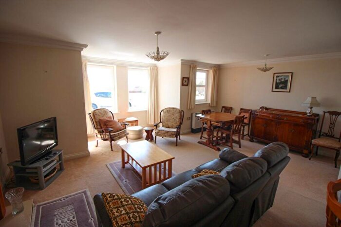 2 Bedroom Apartment To Rent In Ashmore House, SR6