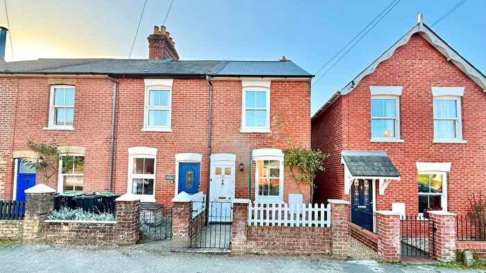 2 Bedroom Terraced House For Sale In Middle Road, Lymington, SO41
